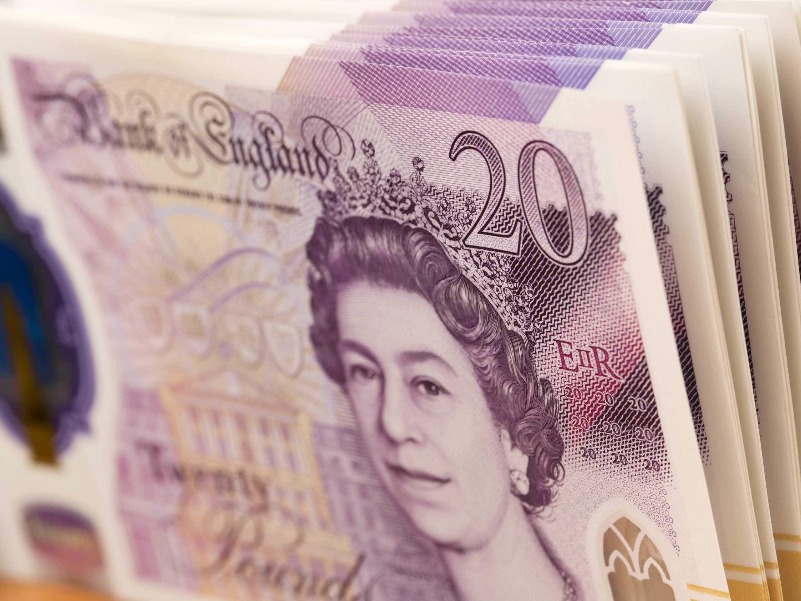 English money - 20 Pounds - PEO services for recruitment agencies